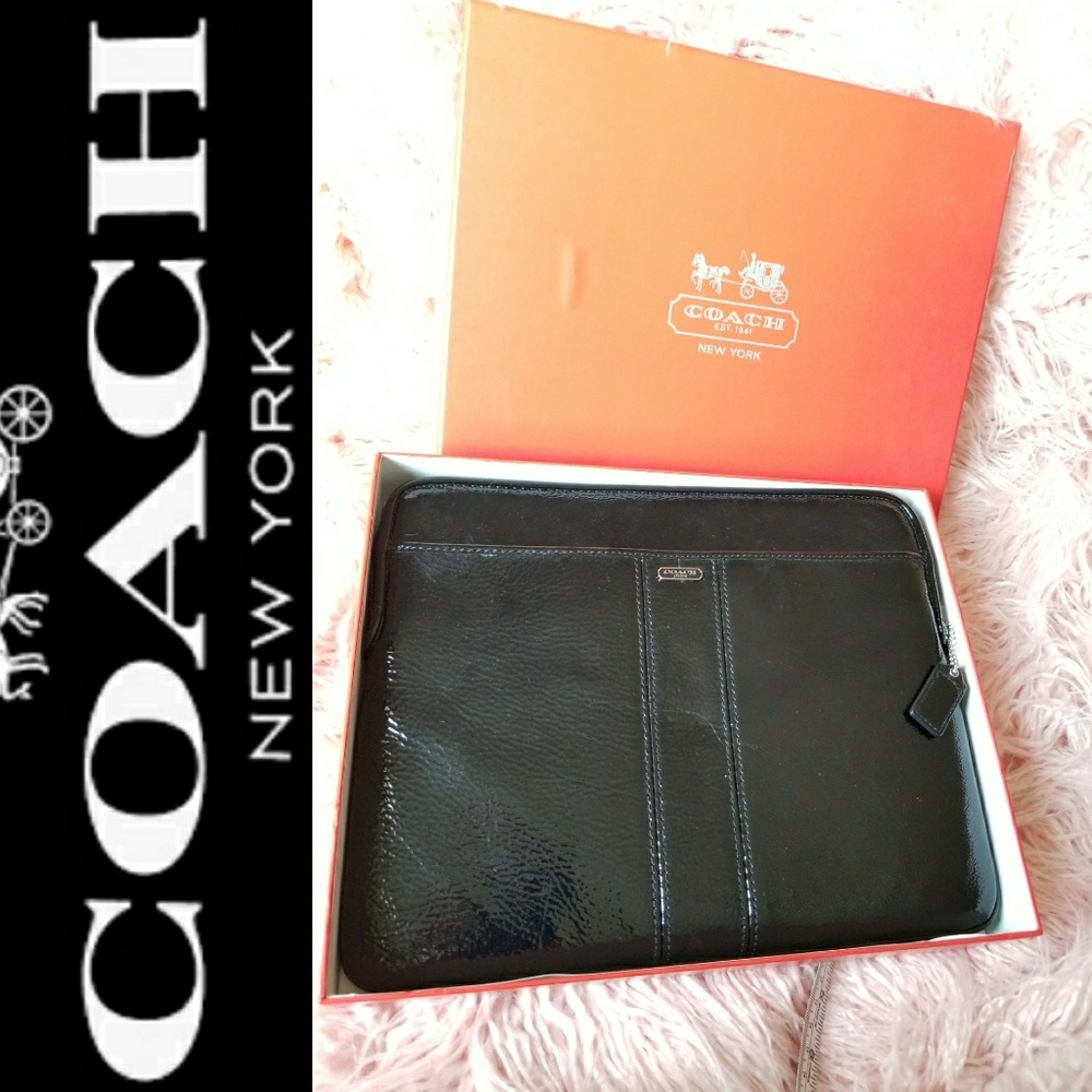 COACH CLUTCH BAG